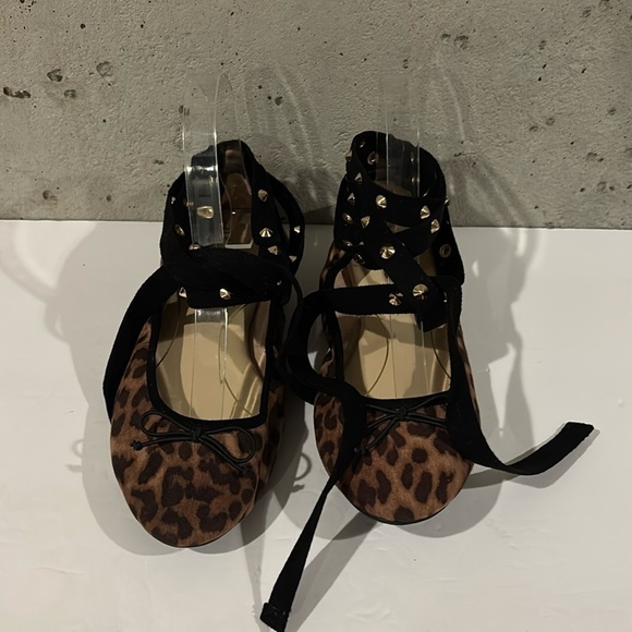 CIRCUS by Sam Edelman Celyn - Studded Ballerina Lace Up Flats - Size 7.5 - Picture 2 of 4